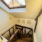 Grand Duplex 80m Vieux-marche Charme Renove