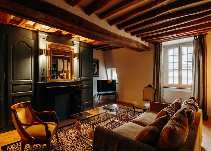Grand Duplex 80m Vieux-marche Charme Renove 公寓